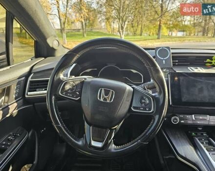 Черный Хонда Клерити, объемом двигателя 1.5 л и пробегом 89 тыс. км за 19500 $, фото 2 на Automoto.ua