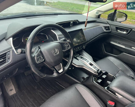 Черный Хонда Клерити, объемом двигателя 1.5 л и пробегом 131 тыс. км за 18500 $, фото 7 на Automoto.ua