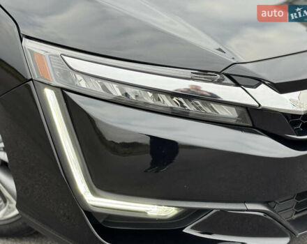 Чорний Хонда Клериті, об'ємом двигуна 1.5 л та пробігом 163 тис. км за 18777 $, фото 23 на Automoto.ua