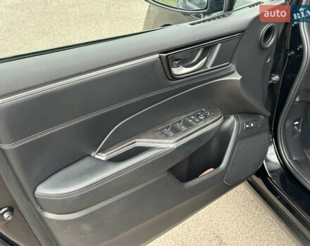 Чорний Хонда Клериті, об'ємом двигуна 1.5 л та пробігом 120 тис. км за 19299 $, фото 10 на Automoto.ua