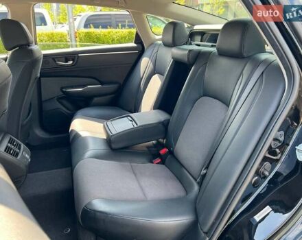 Черный Хонда Клерити, объемом двигателя 1.5 л и пробегом 270 тыс. км за 13990 $, фото 8 на Automoto.ua