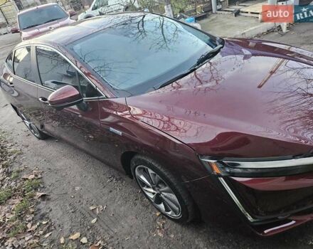 Красный Хонда Клерити, объемом двигателя 1.5 л и пробегом 120 тыс. км за 18800 $, фото 2 на Automoto.ua