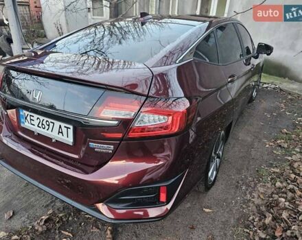 Красный Хонда Клерити, объемом двигателя 1.5 л и пробегом 120 тыс. км за 18800 $, фото 3 на Automoto.ua