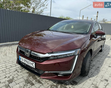 Красный Хонда Клерити, объемом двигателя 1.5 л и пробегом 85 тыс. км за 17500 $, фото 1 на Automoto.ua