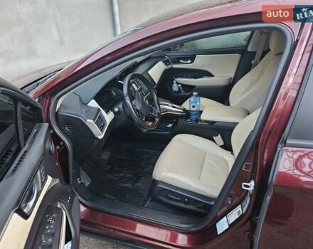 Красный Хонда Клерити, объемом двигателя 1.5 л и пробегом 120 тыс. км за 18800 $, фото 4 на Automoto.ua