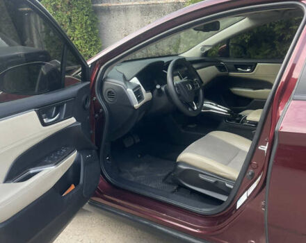 Червоний Хонда Клериті, об'ємом двигуна 1.5 л та пробігом 101 тис. км за 18900 $, фото 1 на Automoto.ua