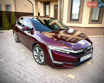 Красный Хонда Клерити, объемом двигателя 1.5 л и пробегом 226 тыс. км за 15600 $, фото 1 на Automoto.ua