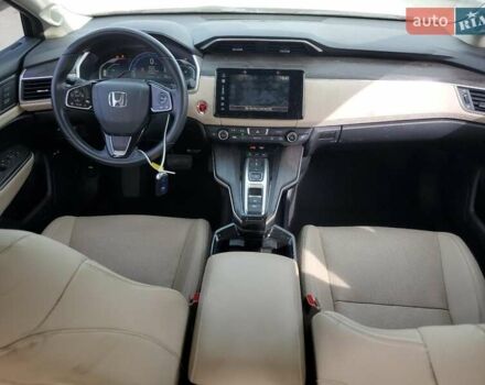 Красный Хонда Клерити, объемом двигателя 0 л и пробегом 107 тыс. км за 3000 $, фото 7 на Automoto.ua