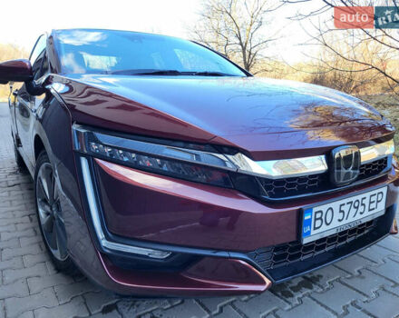 Червоний Хонда Клериті, об'ємом двигуна 1.5 л та пробігом 65 тис. км за 19500 $, фото 1 на Automoto.ua