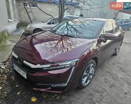 Красный Хонда Клерити, объемом двигателя 1.5 л и пробегом 120 тыс. км за 18800 $, фото 1 на Automoto.ua