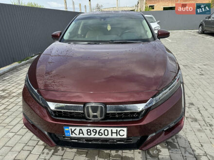 Красный Хонда Клерити, объемом двигателя 1.5 л и пробегом 85 тыс. км за 17500 $, фото 1 на Automoto.ua