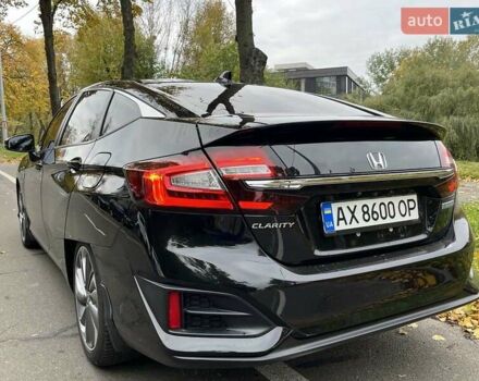 Хонда Клерити, объемом двигателя 1.5 л и пробегом 180 тыс. км за 15300 $, фото 3 на Automoto.ua