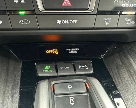 Хонда Клериті, об'ємом двигуна 0 л та пробігом 106 тис. км за 16990 $, фото 20 на Automoto.ua