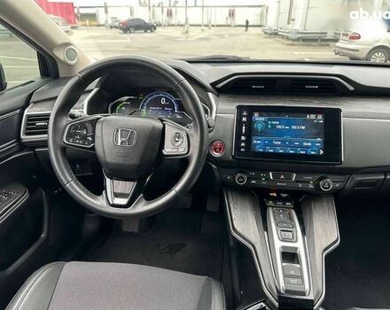 Хонда Клериті, об'ємом двигуна 0 л та пробігом 106 тис. км за 16990 $, фото 12 на Automoto.ua