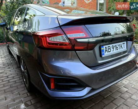 Серый Хонда Клерити, объемом двигателя 1.5 л и пробегом 161 тыс. км за 18100 $, фото 5 на Automoto.ua