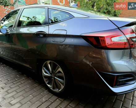 Серый Хонда Клерити, объемом двигателя 1.5 л и пробегом 161 тыс. км за 18100 $, фото 10 на Automoto.ua