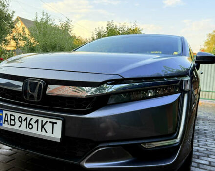 Серый Хонда Клерити, объемом двигателя 1.5 л и пробегом 161 тыс. км за 18100 $, фото 4 на Automoto.ua