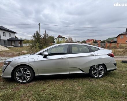 Серый Хонда Клерити, объемом двигателя 1.5 л и пробегом 87 тыс. км за 19200 $, фото 1 на Automoto.ua