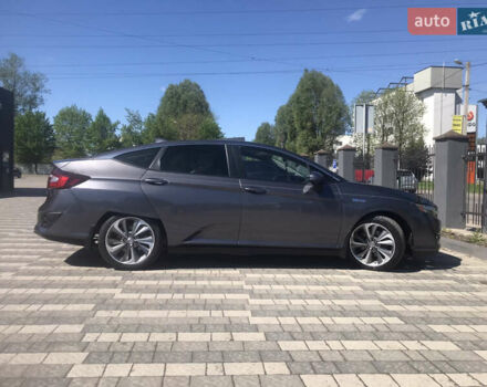 Серый Хонда Клерити, объемом двигателя 1.5 л и пробегом 198 тыс. км за 15500 $, фото 5 на Automoto.ua