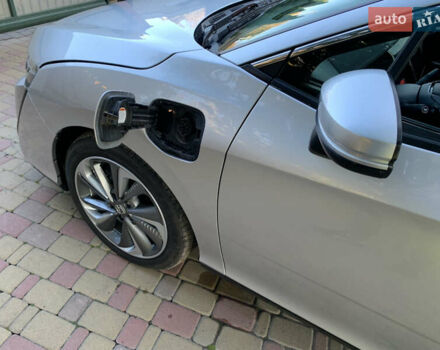 Сірий Хонда Клериті, об'ємом двигуна 1.5 л та пробігом 105 тис. км за 19300 $, фото 25 на Automoto.ua