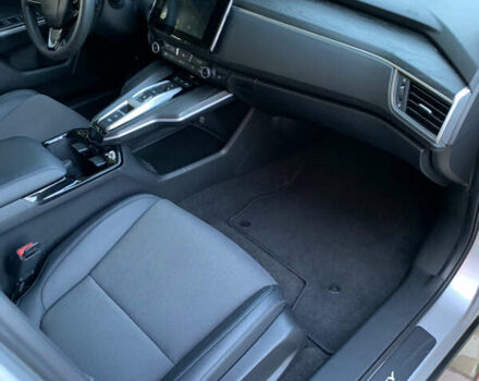 Сірий Хонда Клериті, об'ємом двигуна 1.5 л та пробігом 105 тис. км за 19300 $, фото 17 на Automoto.ua