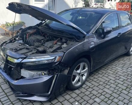 Сірий Хонда Клериті, об'ємом двигуна 1.5 л та пробігом 120 тис. км за 9999 $, фото 2 на Automoto.ua