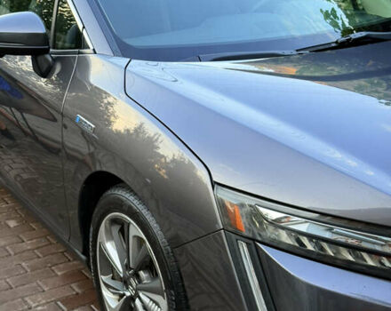 Серый Хонда Клерити, объемом двигателя 1.5 л и пробегом 161 тыс. км за 18100 $, фото 6 на Automoto.ua