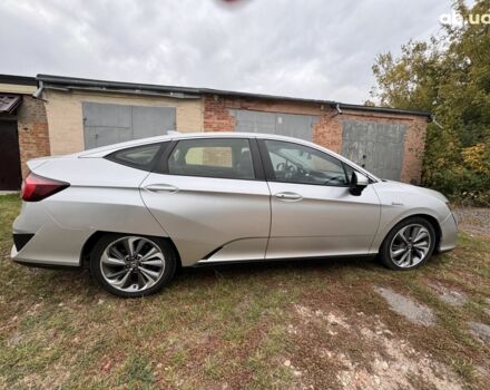 Серый Хонда Клерити, объемом двигателя 1.5 л и пробегом 87 тыс. км за 19200 $, фото 5 на Automoto.ua