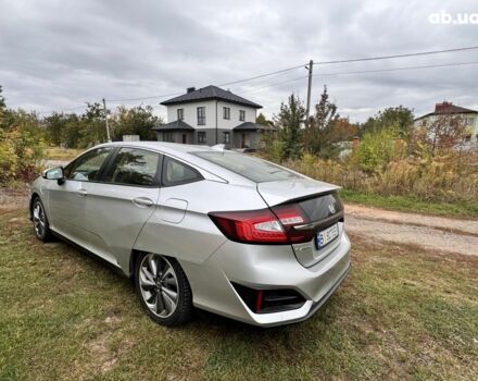 Серый Хонда Клерити, объемом двигателя 1.5 л и пробегом 87 тыс. км за 19200 $, фото 2 на Automoto.ua