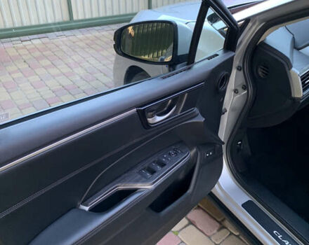 Сірий Хонда Клериті, об'ємом двигуна 1.5 л та пробігом 105 тис. км за 19300 $, фото 12 на Automoto.ua