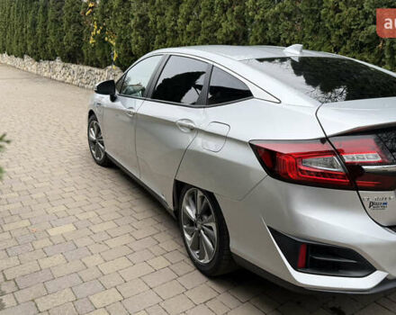 Сірий Хонда Клериті, об'ємом двигуна 1.5 л та пробігом 67 тис. км за 19000 $, фото 11 на Automoto.ua