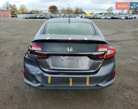 Серый Хонда Клерити, объемом двигателя 0 л и пробегом 224 тыс. км за 3000 $, фото 5 на Automoto.ua