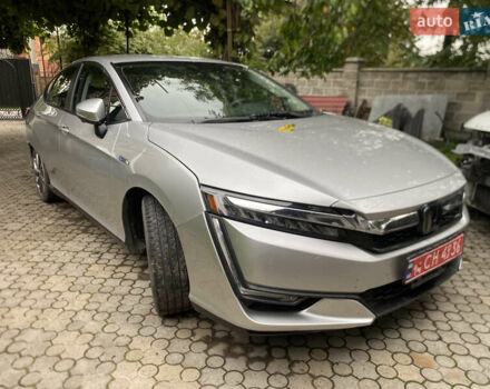 Серый Хонда Клерити, объемом двигателя 1.5 л и пробегом 184 тыс. км за 18000 $, фото 1 на Automoto.ua