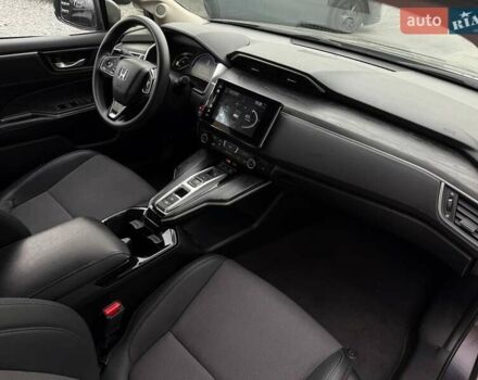 Серый Хонда Клерити, объемом двигателя 1.5 л и пробегом 159 тыс. км за 15900 $, фото 55 на Automoto.ua