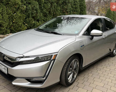 Сірий Хонда Клериті, об'ємом двигуна 1.5 л та пробігом 67 тис. км за 19000 $, фото 3 на Automoto.ua