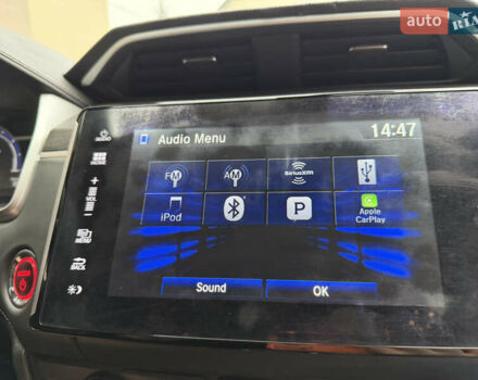 Сірий Хонда Клериті, об'ємом двигуна 1.5 л та пробігом 67 тис. км за 19000 $, фото 57 на Automoto.ua