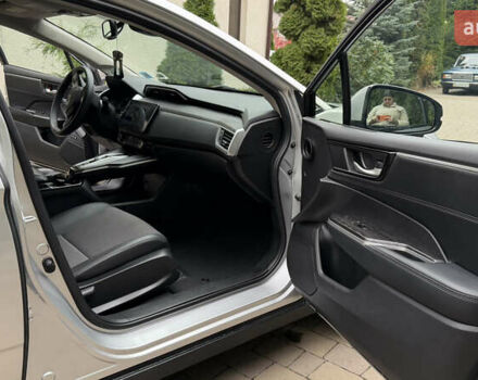 Сірий Хонда Клериті, об'ємом двигуна 1.5 л та пробігом 67 тис. км за 19000 $, фото 54 на Automoto.ua