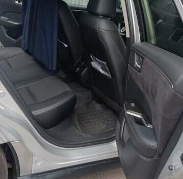 Серый Хонда Клерити, объемом двигателя 1.5 л и пробегом 208 тыс. км за 15100 $, фото 14 на Automoto.ua