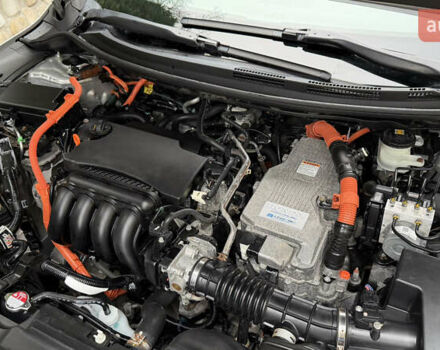 Сірий Хонда Клериті, об'ємом двигуна 1.5 л та пробігом 67 тис. км за 19000 $, фото 40 на Automoto.ua