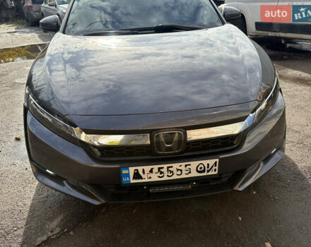 Серый Хонда Клерити, объемом двигателя 1.5 л и пробегом 160 тыс. км за 18555 $, фото 8 на Automoto.ua