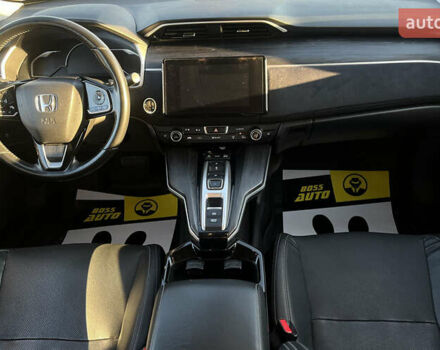 Сірий Хонда Клериті, об'ємом двигуна 1.5 л та пробігом 208 тис. км за 17200 $, фото 8 на Automoto.ua