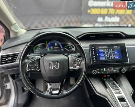Серый Хонда Клерити, объемом двигателя 1.5 л и пробегом 183 тыс. км за 15800 $, фото 6 на Automoto.ua