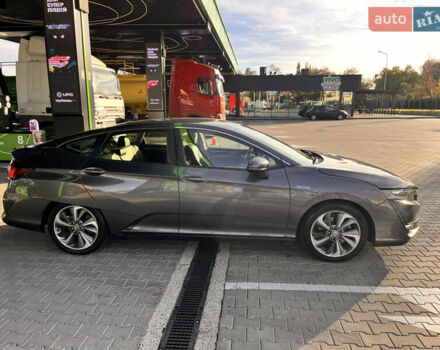 Серый Хонда Клерити, объемом двигателя 1.5 л и пробегом 118 тыс. км за 18000 $, фото 22 на Automoto.ua