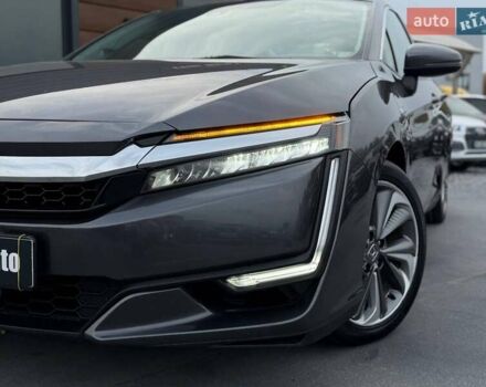 Серый Хонда Клерити, объемом двигателя 1.5 л и пробегом 159 тыс. км за 15900 $, фото 1 на Automoto.ua