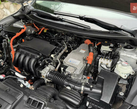 Сірий Хонда Клериті, об'ємом двигуна 1.5 л та пробігом 67 тис. км за 19000 $, фото 35 на Automoto.ua