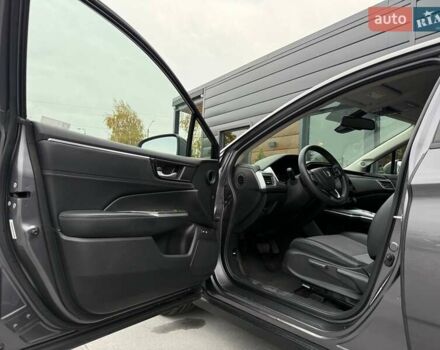 Серый Хонда Клерити, объемом двигателя 1.5 л и пробегом 159 тыс. км за 15900 $, фото 15 на Automoto.ua