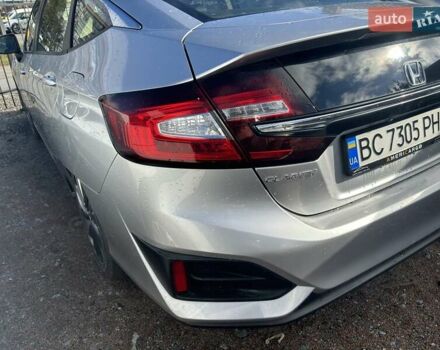 Серый Хонда Клерити, объемом двигателя 1.5 л и пробегом 183 тыс. км за 15800 $, фото 15 на Automoto.ua