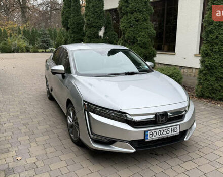 Сірий Хонда Клериті, об'ємом двигуна 1.5 л та пробігом 67 тис. км за 19000 $, фото 9 на Automoto.ua