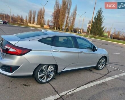 Серый Хонда Клерити, объемом двигателя 1.5 л и пробегом 110 тыс. км за 20500 $, фото 5 на Automoto.ua