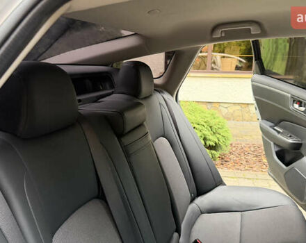 Сірий Хонда Клериті, об'ємом двигуна 1.5 л та пробігом 67 тис. км за 19000 $, фото 53 на Automoto.ua